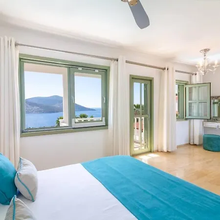 Spacious 5 Bedroom With Private Pool Villa Kaş