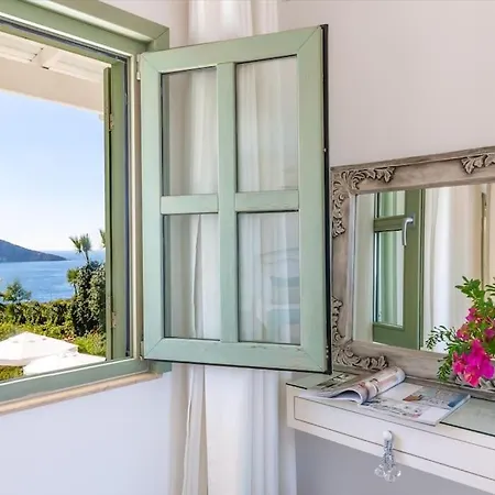 Spacious 5 Bedroom With Private Pool Villa Kaş
