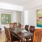 Villa Spacious 5 Bedroom With Private Pool *