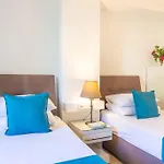 Spacious 5 Bedroom With Private Pool Вилла