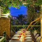 Spacious 5 Bedroom With Private Pool Каш