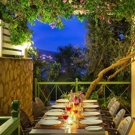 Spacious 5 Bedroom With Private Pool Kas