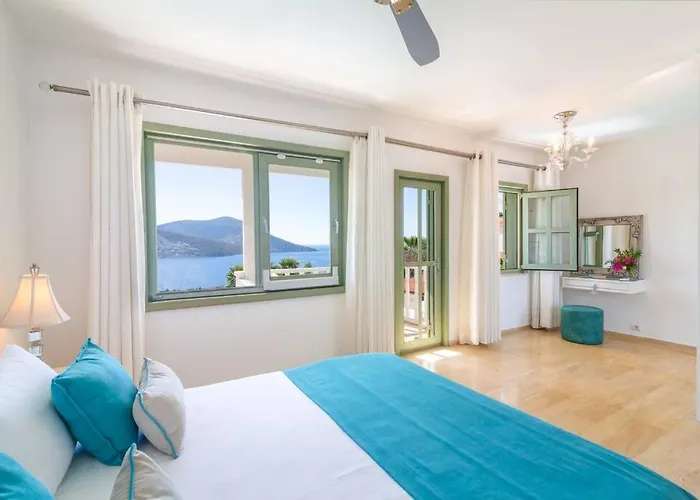 Spacious 5 Bedroom With Private Pool Vila Kaş